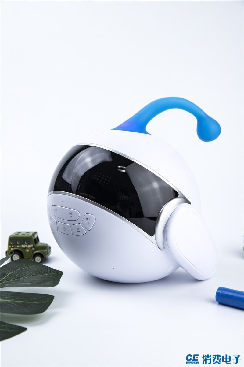 带娃届的长江7号智伴机器人1s微信版评测