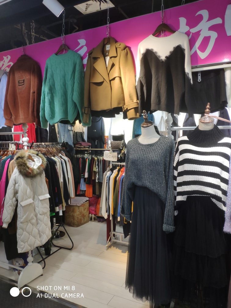 西单新一代商城店铺欺消费者