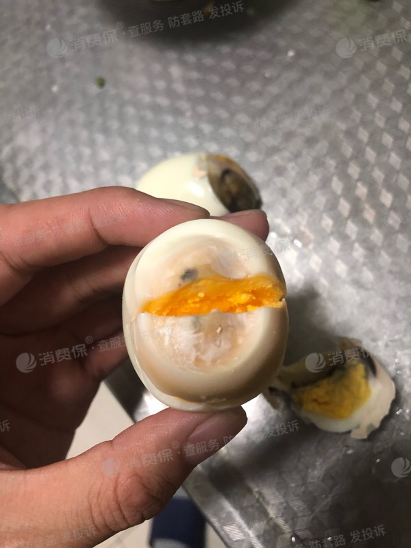 在永辉超市购买到了发霉的鸡蛋