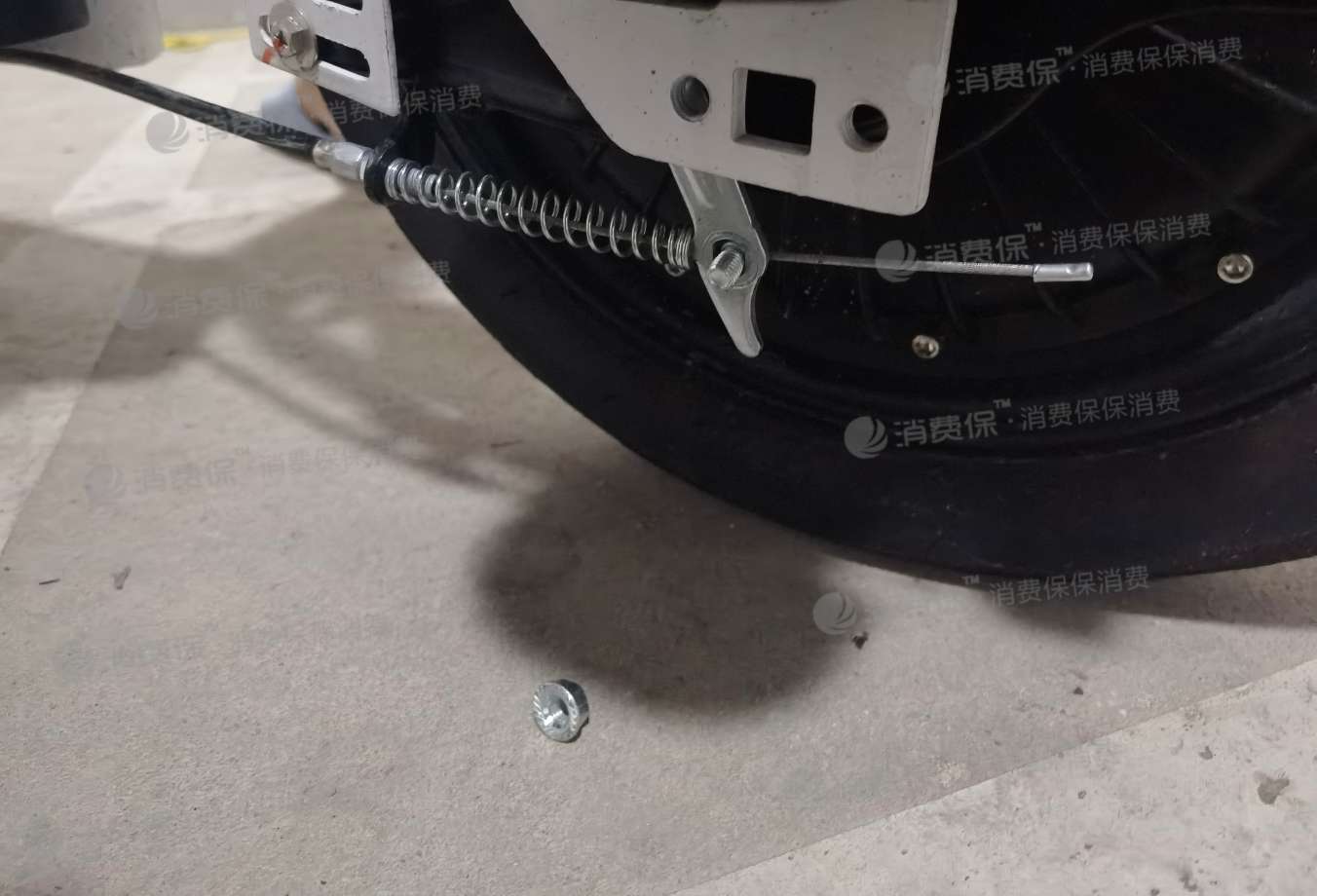 投诉小刀电动车行驶中突然失去速度