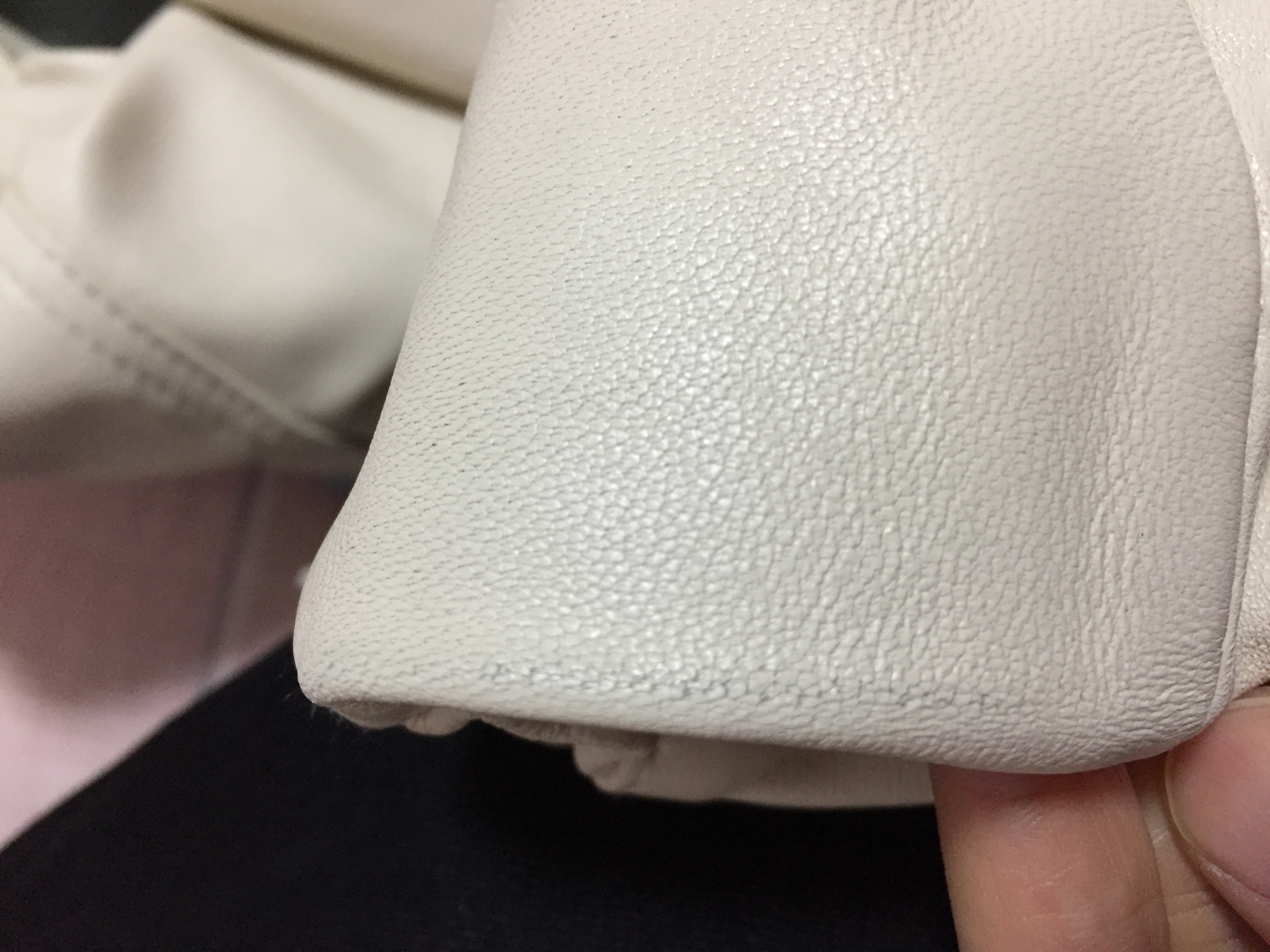 双十一在淘宝买的皮衣,开春第一次穿,出现_淘宝网客服售后投诉维权中