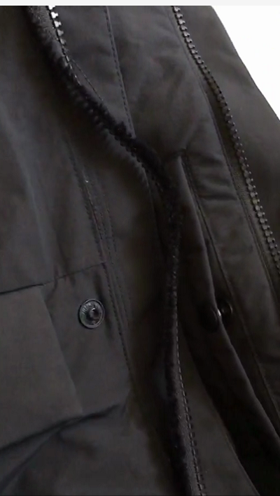 在天猫买的优衣库上衣拉链与衣服连接处开线致衣服破损