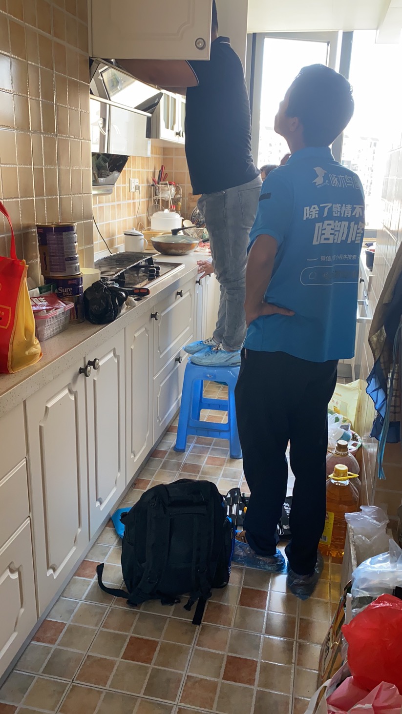 洗坏油烟机事后一个月无法修复经理虽来维修好但态度恶劣撒手不管