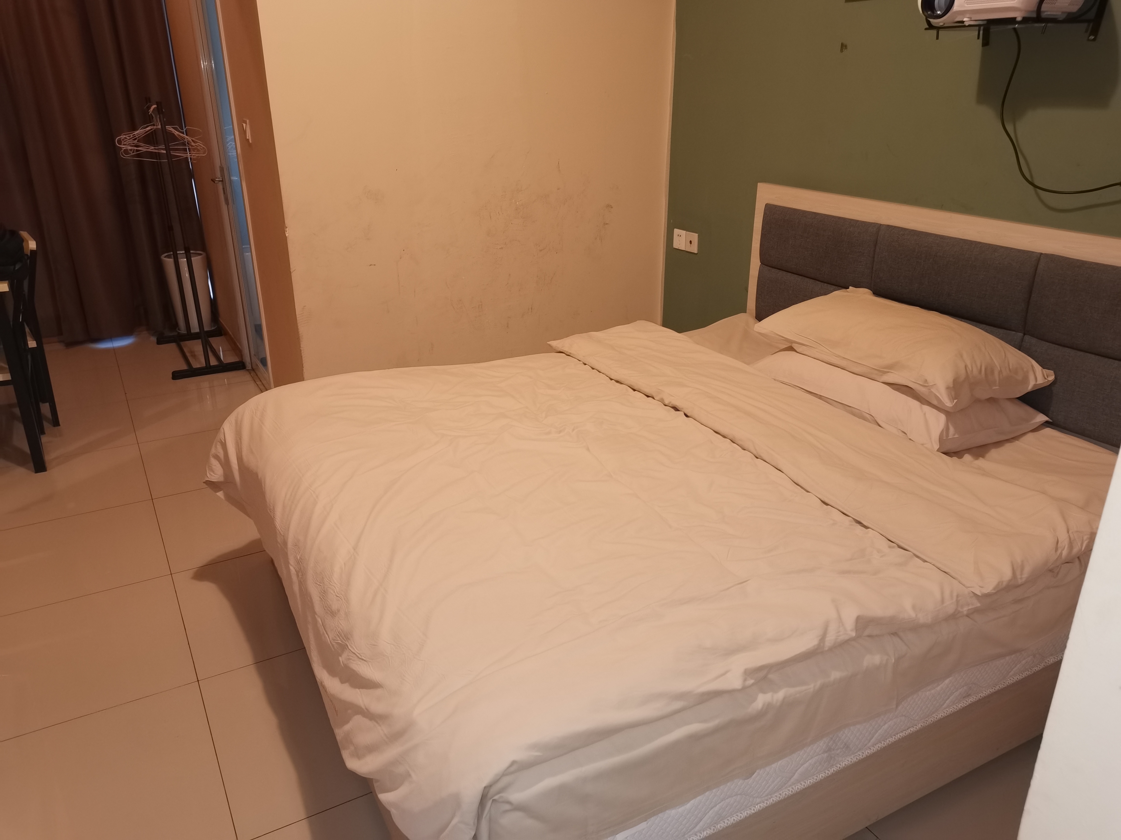 民宿房间内部与宣传图片严重不符虚假宣传影响消费体验