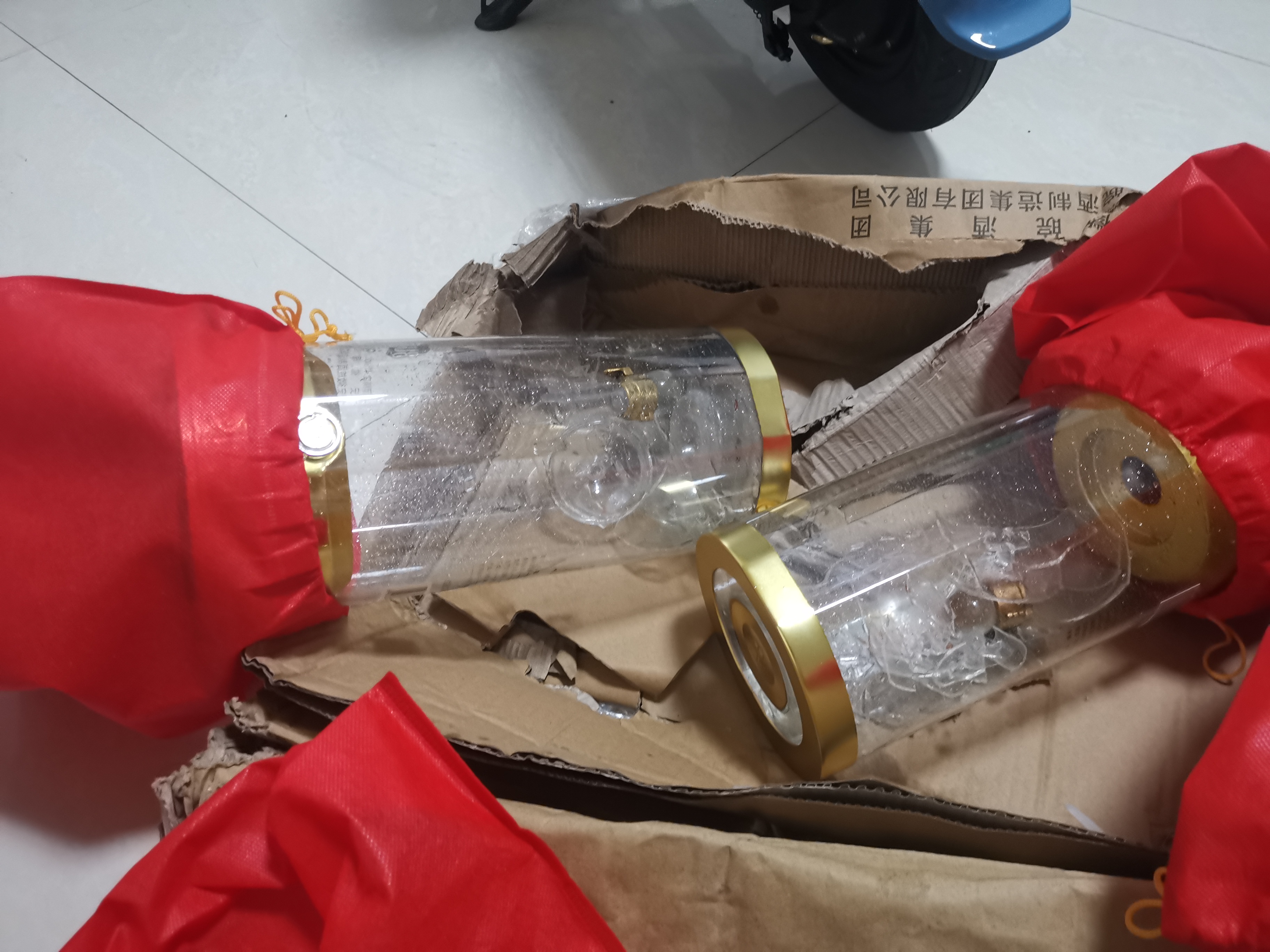 快递过程中酒碎了
