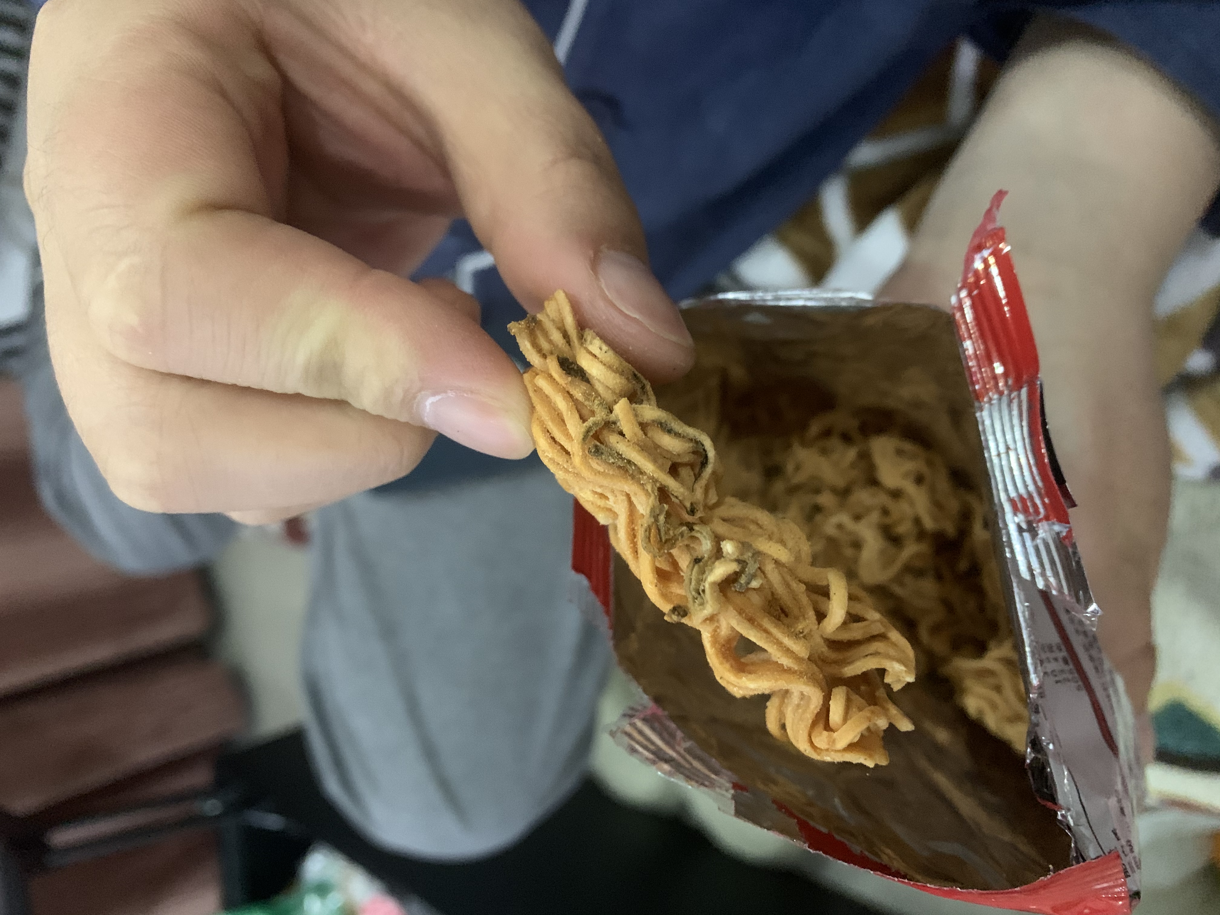 统一小浣熊干脆面面饼发霉