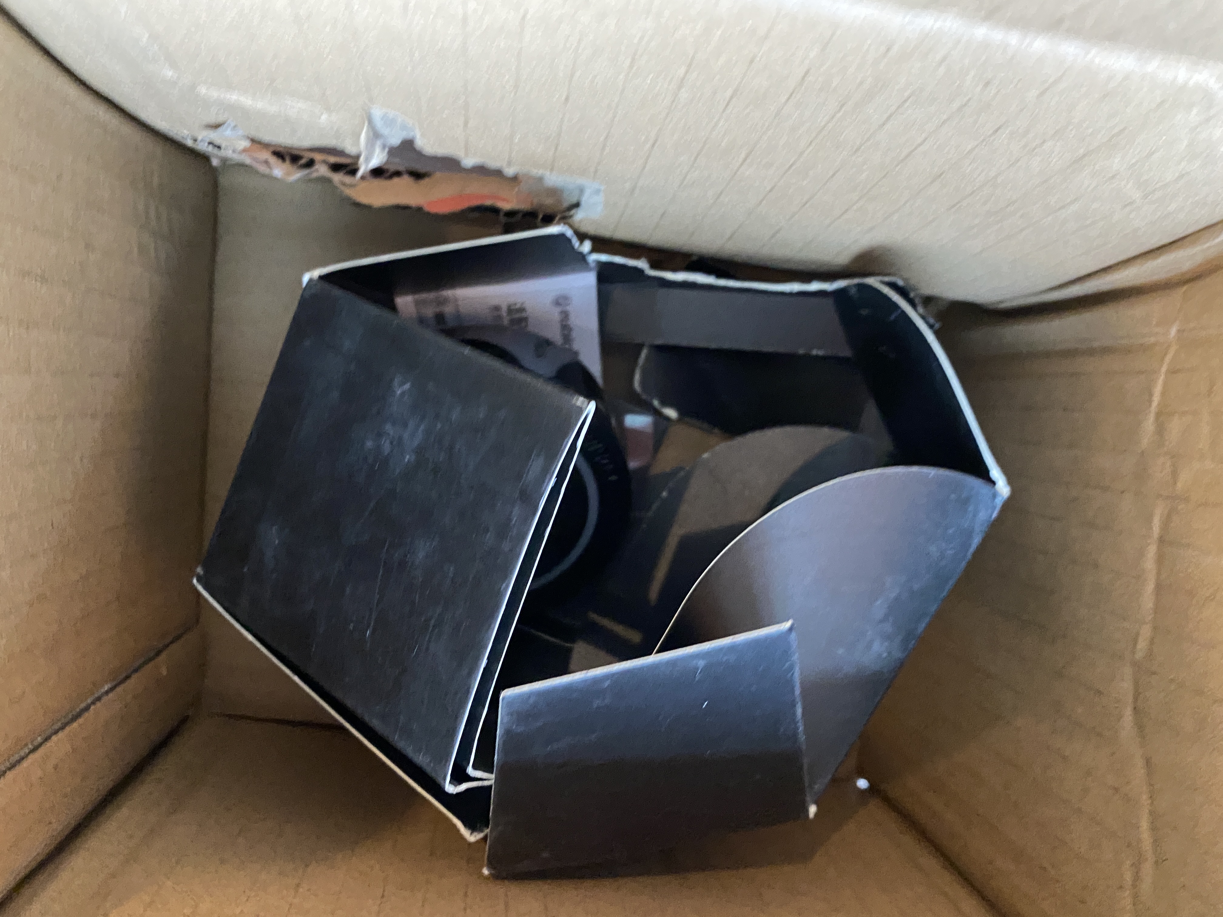 京东快递损坏物品拒不赔付